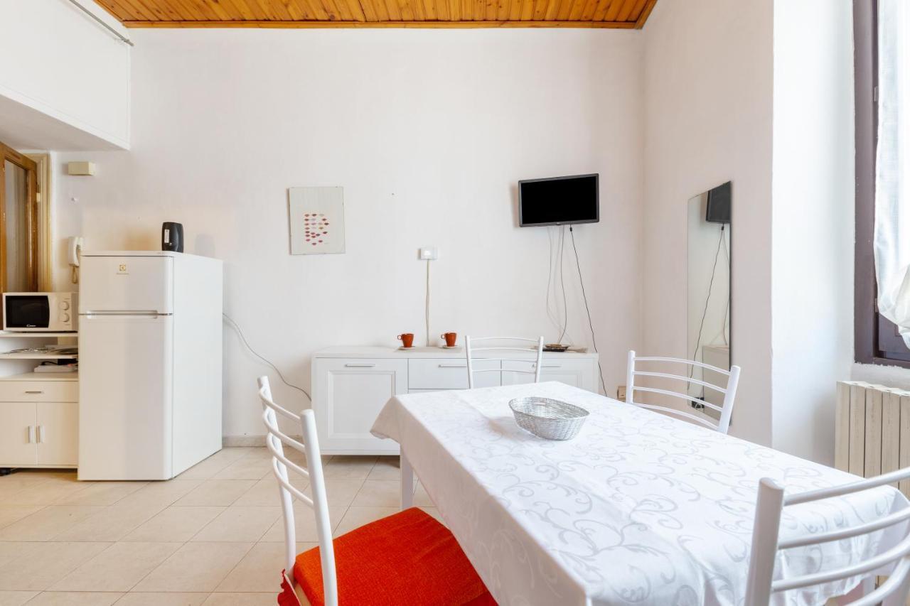 Apartament Darsena Navigli - Porta Genova M2 Studio Mediolan Zewnętrze zdjęcie